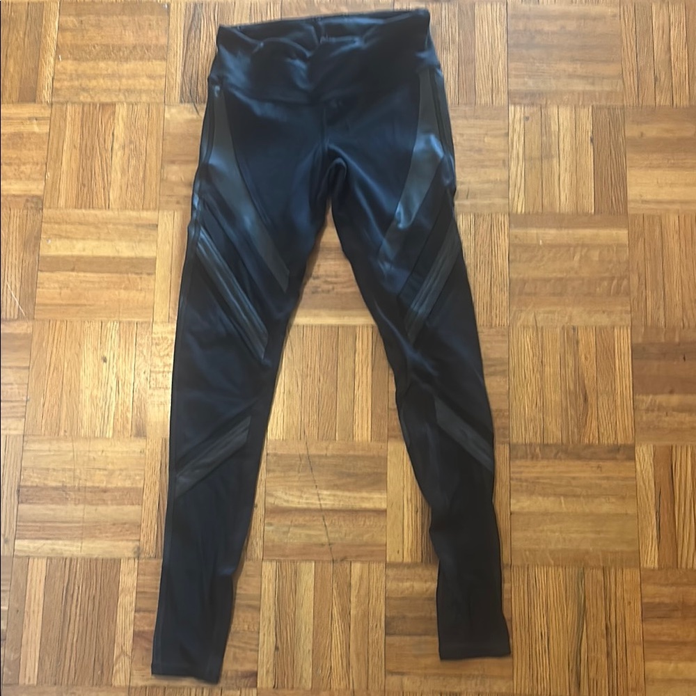 Black Alo Yoga Leggings with Glossy Accents